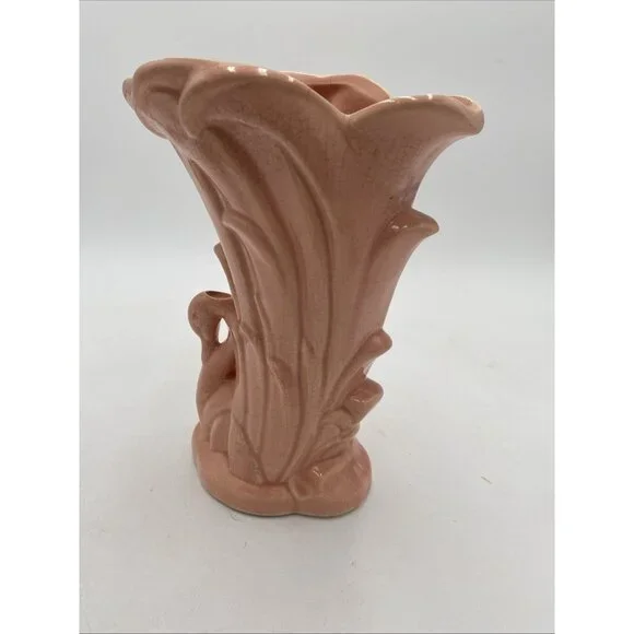 Vintage McCoy Pottery Peach Pink 9 1/4" Tall Swan in Reeds Vase Planter - Picture 3 of 10